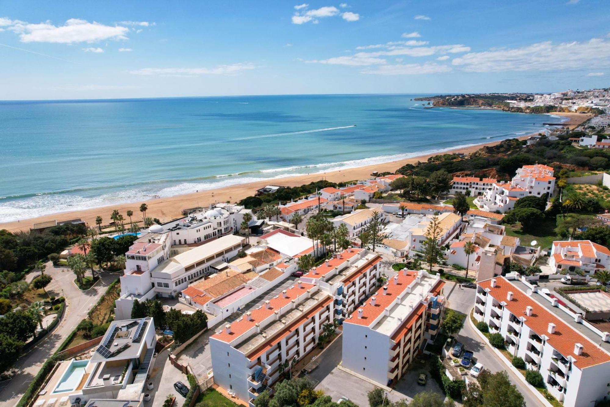 Hopstays Casa De Zanao 2 - Forte De S Joao Beach - البوفيرا المظهر الخارجي الصورة