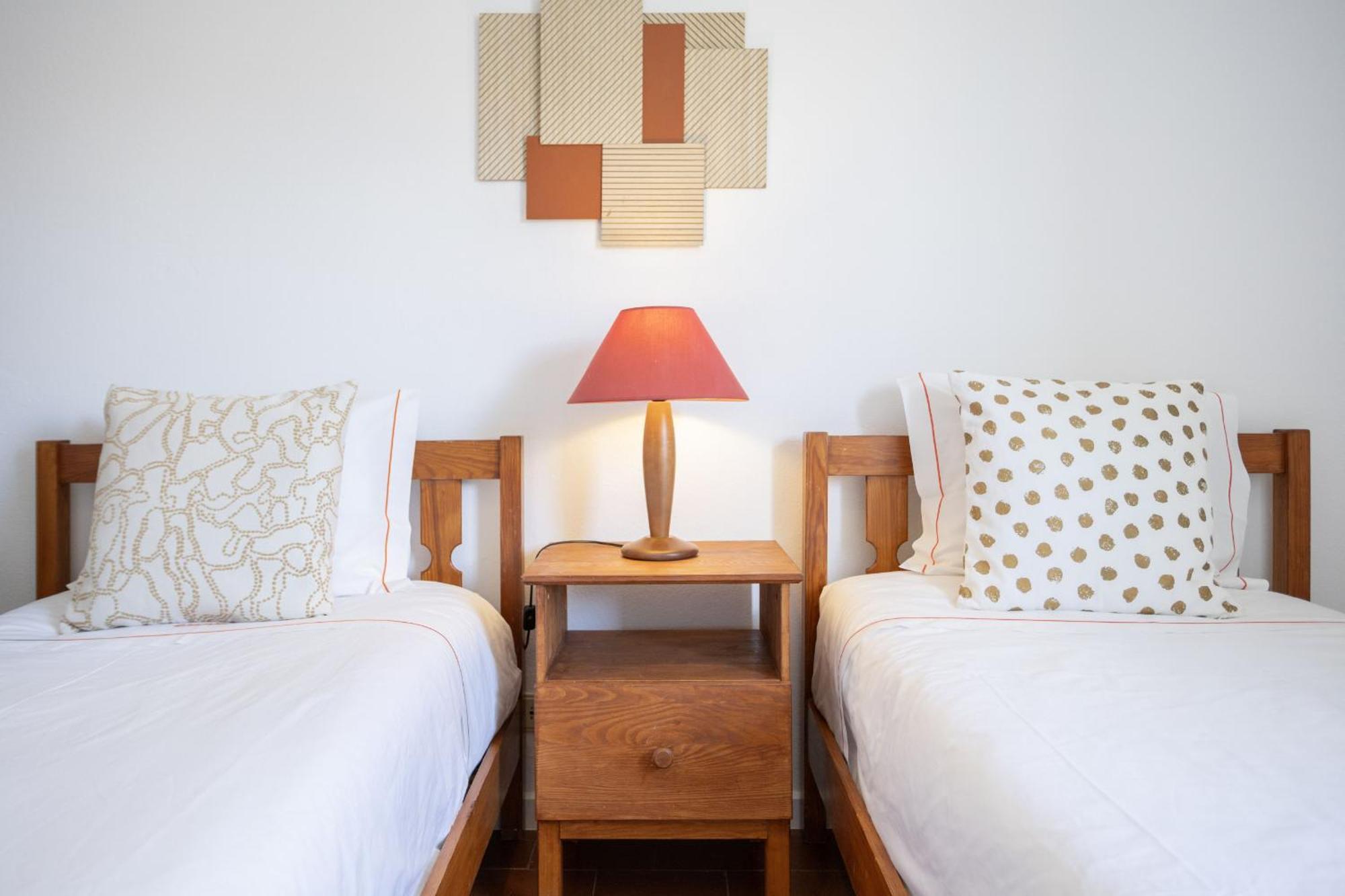 Hopstays Casa De Zanao 2 - Forte De S Joao Beach - البوفيرا المظهر الخارجي الصورة